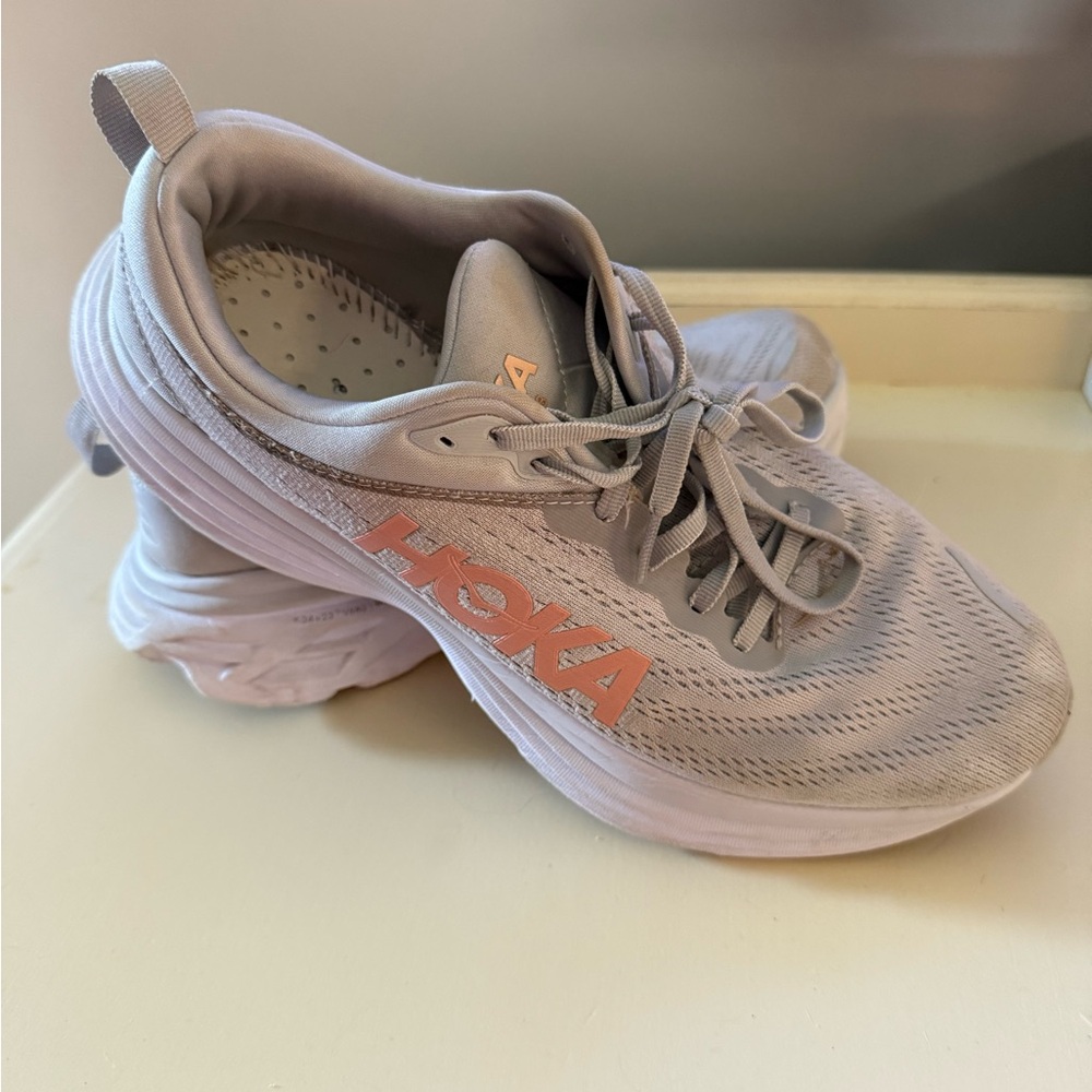Hoka Bondi 8 wide- Athletic Shoes in Light Gray and coral